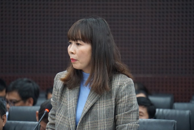 Bà Trương Thi Hồng Hạnh.
