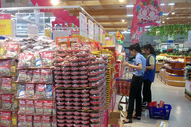 Nguồn cung các mặt hàng khá dồi dào. Ảnh TL
