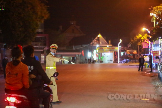 Đã phát hiện, bắt giữ 8 vụ, 14 đối tượng vi phạm pháp luật về pháo với các hành vi như: buôn bán hàng cấm, tàng trữ hàng cấm, thu giữ 1 thỏi thuốc nổ, 57 hộp pháo dàn 36, pháo hoa 150 cây, 30 gói pháo bi và 37 quả pháo ông sư với tổng khối lượng hơn 116 kg và một số tang vật khác có liên quan.