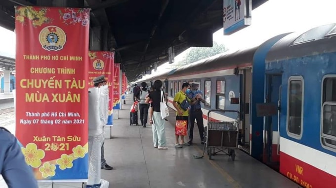 Ga tàu Sài Gòn ngày 29 Tết. Ảnh: Đoàn TV Phương Nam cung cấp.