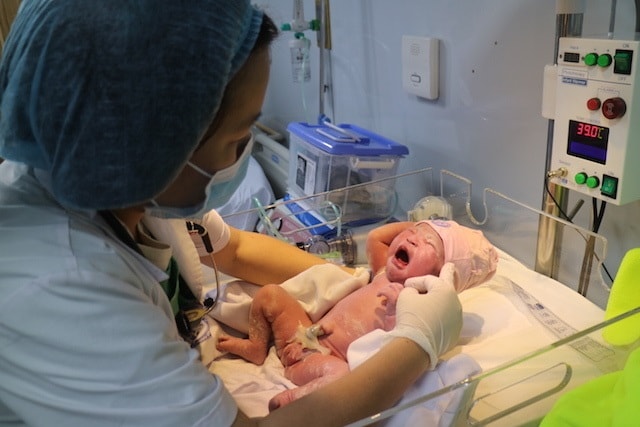 Bé gái Trần Bảo Bảo (ảnh TL).