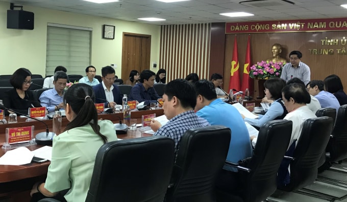 Các hoạt động sinh hoạt nghiệp vụ được Hội Nhà báo tỉnh Quảng Ninh thực hiện thường xuyên. Trong ảnh, các nhà báo thẩm định tác phẩm tham gia Giải búa liềm vàng.