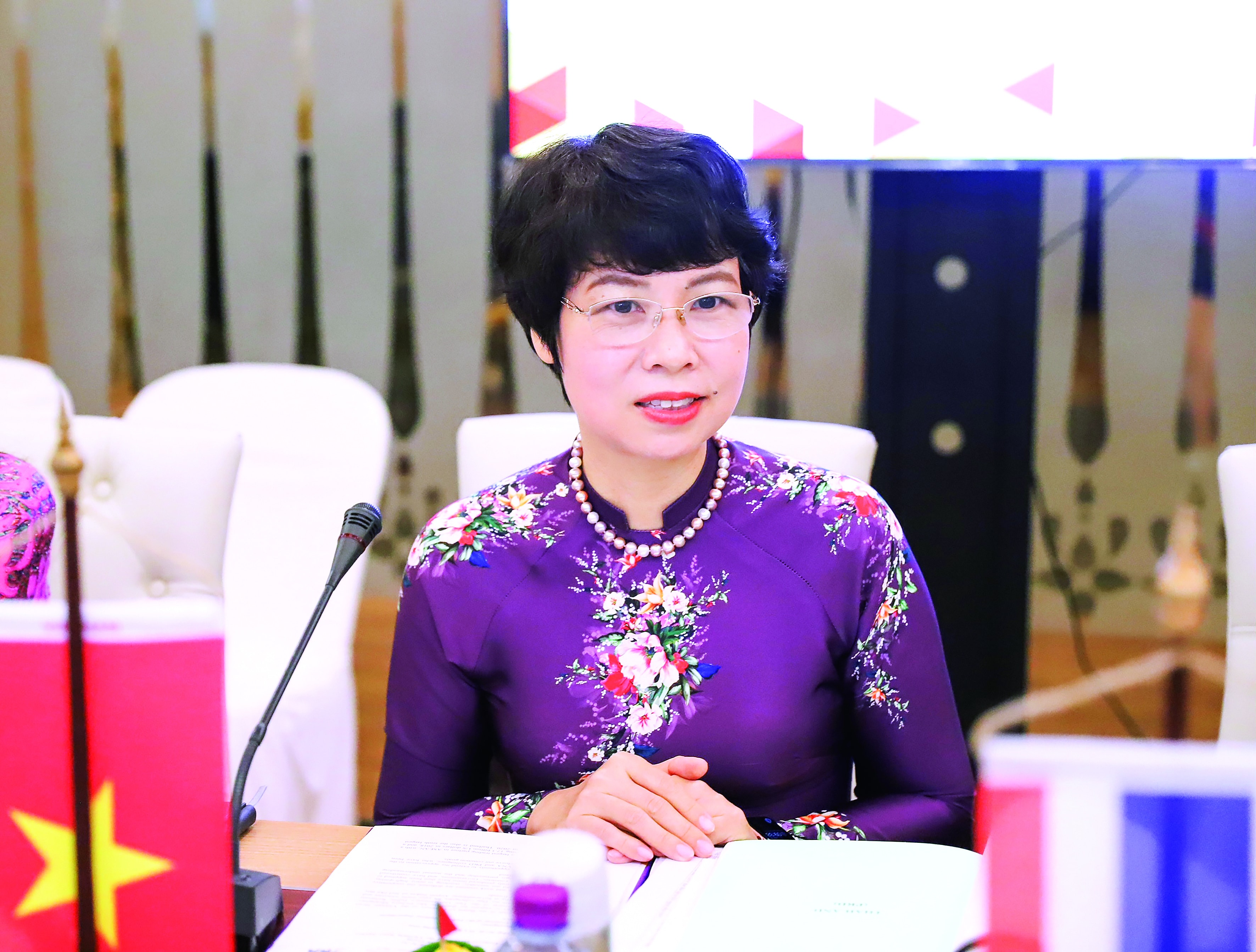 Nhà báo Vũ Việt Trang –Phó Tổng giám đốc, Chủ tịch LCH Nhà báo Thông tấn xã Việt Nam (TTXVN)