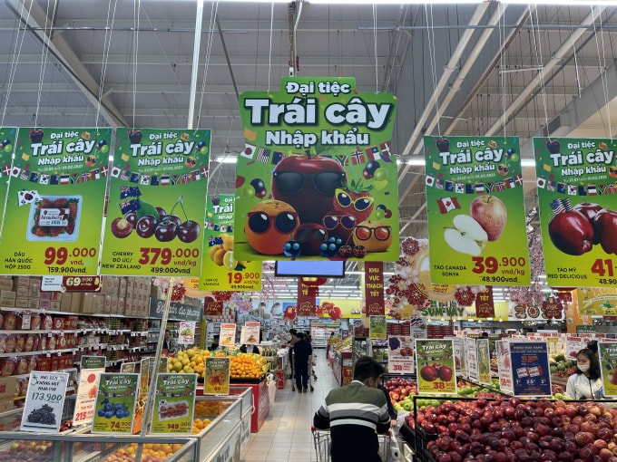 Hàng hóa dịp Tết Tân Sửu được đảm bảo niêm yết giá bán đúng quy định. Ảnh: Hoàng Dương