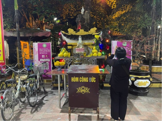 Trong dịp Tết Tân Sửu 2021, nhiều ngôi chùa lớn tại Việt Nam thông báo sẽ nhận công đức, cúng dường tam bảo thông qua ví điện tử.