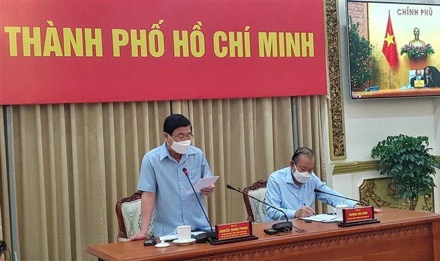 Chủ tịch UBND TP Hồ Chí Minh Nguyễn Thành Phong cho biết, thành phố Hồ Chí Minh sẽ kiểm tra khai báo y tế của người đến thành phố sau Tết.