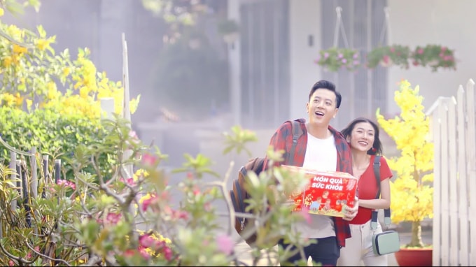 Trà Thanh nhiệt Dr Thanh trở thành món quà sức khỏe được người tiêu dùng trao tặng trong dịp Tết.