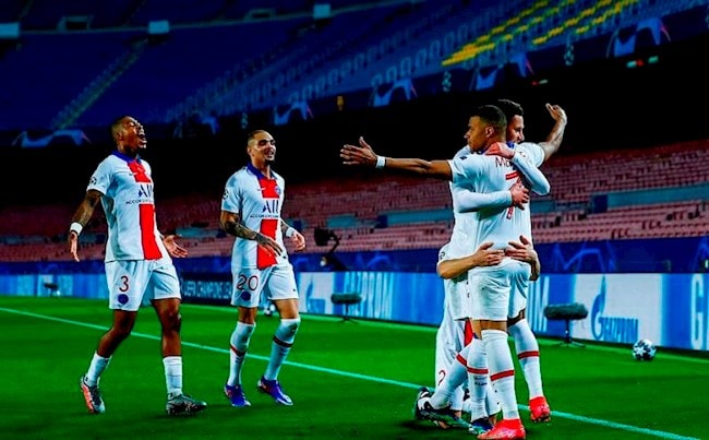 Mbappe và Kurzawa khai thác rất tốt cánh phải Barca. Ảnh: internet