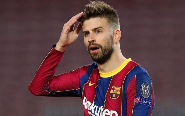 Pique trở lại nhưng chơi khá tệ. Ảnh: internet