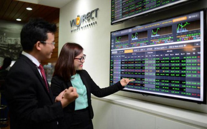 Trong phiên giao dịch khai xuân Tân Sửu 2021, điểm số liên tục được nới rộng.