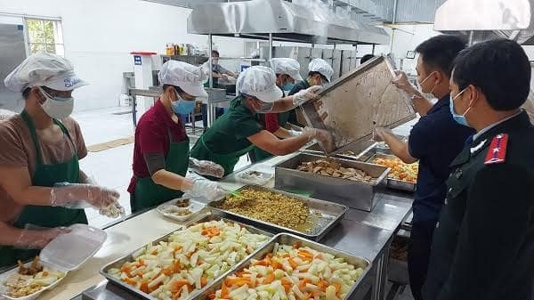 Vấn đề an toàn thực phẩm luôn được giám sát nghiêm ngặt (ảnh TL).