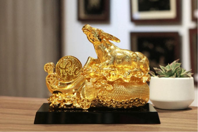 Sản phẩm trâu vàng có giá trên 50 triệu đồng.