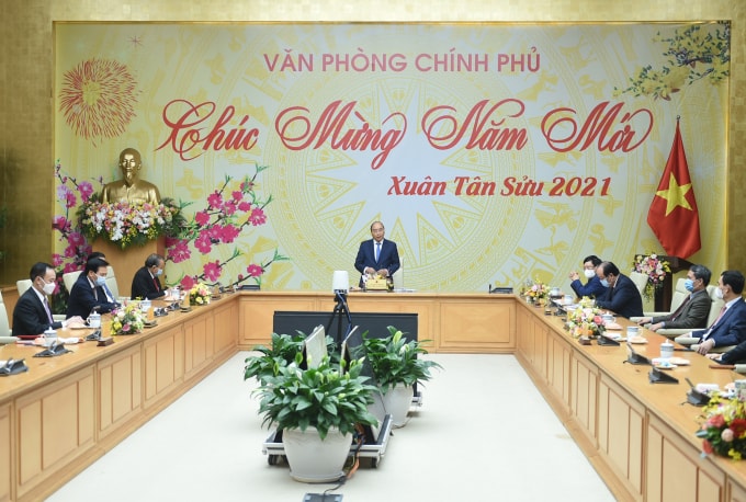 Thủ tướng Chính phủ Nguyễn Xuân Phúc yêu cầu: không để “tháng Giêng là tháng ăn chơi”, bởi thời gian không chờ đợi ai. Ảnh: Chinhphu.vn