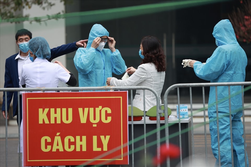 Xử phạt 125 triệu đồng 5 trường hợp không khai báo y tế. Ảnh: TL