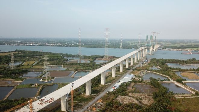 Cầu Phước Khánh bắc qua sông Lòng Tàu, nối TP. HCM với Đồng Nai. Ảnh: thanhnien.vn