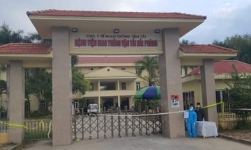 Bệnh viện GTVT Hải Phòng bị phong tỏa. Ảnh: Zingnews.vn