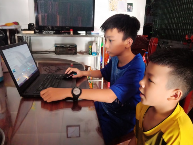 Cà Mau xây dựng kế hoạch dạy và học trực tuyến cho học sinh. (Ảnh: Minh Luân)