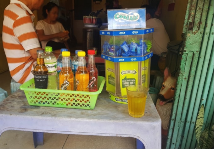 Sau một thời gian dài, đất nền Hòa Lạc “nóng sốt”, nhiều nông dân khu vực này đã sành sỏi nghề môi giới nhà đất.