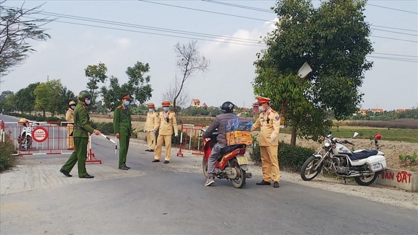 Sáng 22/2, thôn 4, xã Hoàng Động (Thủy Nguyên, Hải Phòng) - nơi ở của bệnh nhân Đ.T.P đã được phong tỏa
