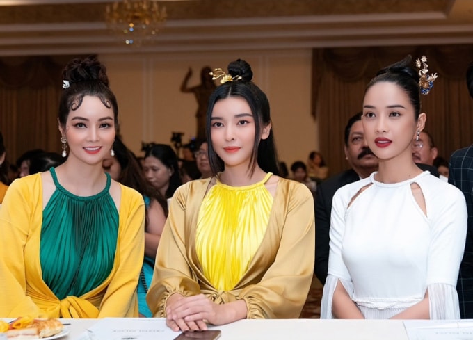 Mai Thu Huyền cho biết phim Kiều phải dời chiếu.