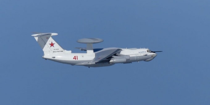 Một máy bay quân sự A-50 của Nga gần quần đảo tranh chấp có tên là Takeshima ở Nhật Bản và Dokdo ở Hàn Quốc, ngày 23 tháng 7 năm 2019 - Ảnh: Reuters