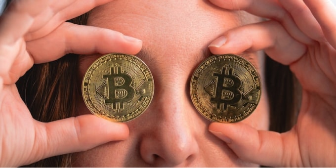 Cuộc khảo sát về bitcoin vừa qua đã tiết lộ rằng có 57% người Mỹ nghĩ rằng các công ty lớn nên bắt đầu chấp nhận tiền điện tử làm phương tiện thanh toán như bình thường. Ảnh: Getty Images
