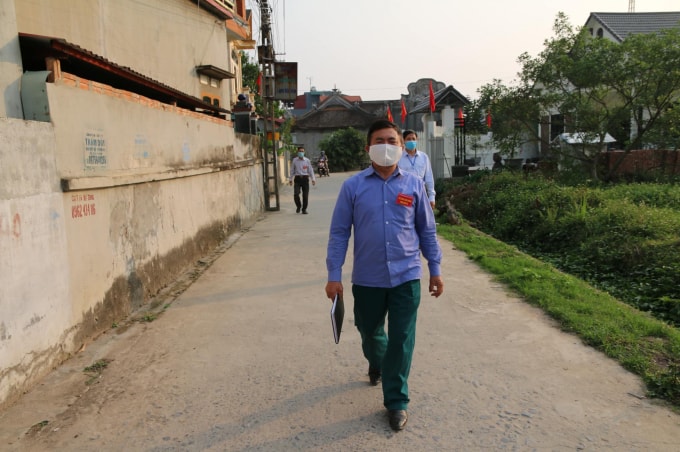 Ông Nguyễn Văn Khoái Tổ trưởng Tổ phòng chống COVID -19 cộng đồng tại thôn Đào Xá (ảnh TL).