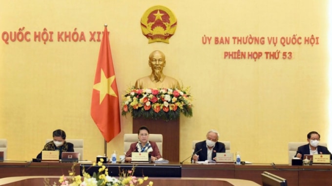 Chủ tịch Quốc hội Nguyễn Thị Kim Ngân điều hành phiên họp.