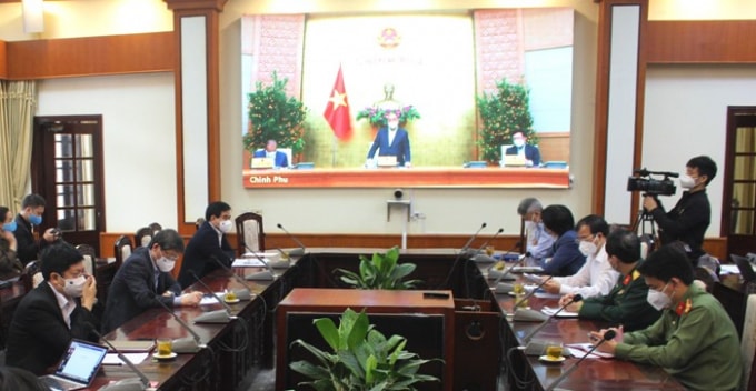 Thủ tướng Nguyễn Xuân Phúc chủ trì cuộc họp của Thường trực Chính Phủ và Ban Chỉ đạo Quốc gia phòng, chống dịch COVID-19