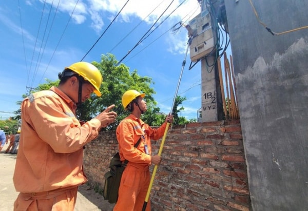 Bộ Công Thương đề xuất điều chỉnh giá điện theo từng quý, dùng ít được giảm giá