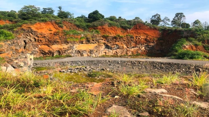 Mỏ đá Thạch Lợi ở thôn Đức Bình, xã Đức Mạnh, huyện Đắk Mil.