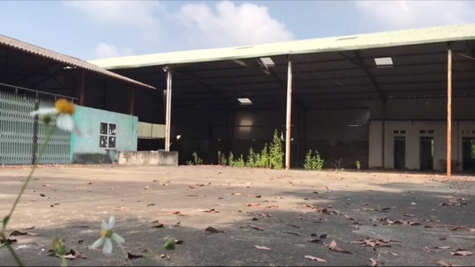 Thửa đất số 89, tờ bản đồ số 19 được ông Quang làm hồ sơ giả sau để cấp GCNQSDĐ cho ông Minh, bà Viên sau đó ông này bán lại cho bà Nguyễn Thị Phi Phượng và bà này đã làm dự án, xây dựng công trình.