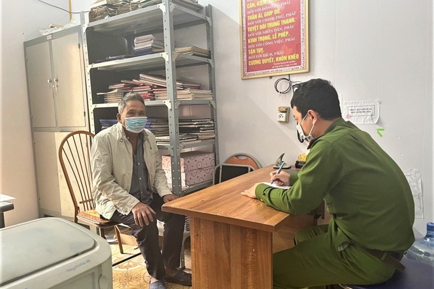 Phạm Thế Thỉnh trốn nã bị công an Hải Dương bắt qua công tác truy vết phòng dịch. Ảnh: Công an Hải Dương