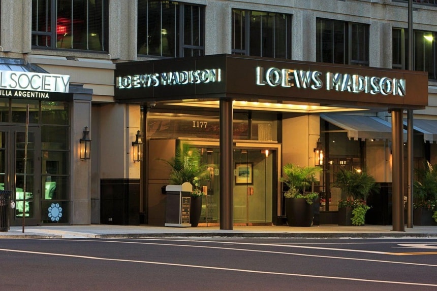 Hình ảnh khách sạn Loews Madison tại Washington DC được đặt phòng phục vụ lễ nhậm chức của ông Donald Trump vào năm 2017. Ảnh: Getty.