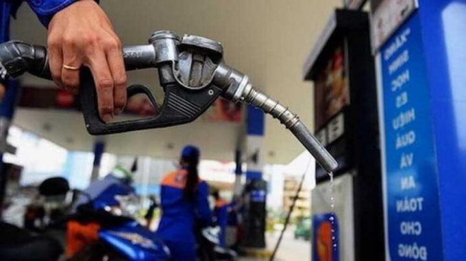 Giá xăng tăng mạnh nhất 1 năm qua. Ảnh minh hoạ