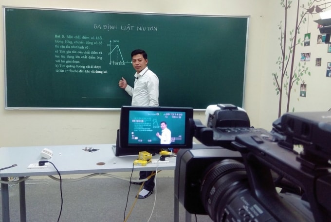 Dạy học trực tuyến cần được duy trì một cách thường xuyên (ảnh nguồn internet).