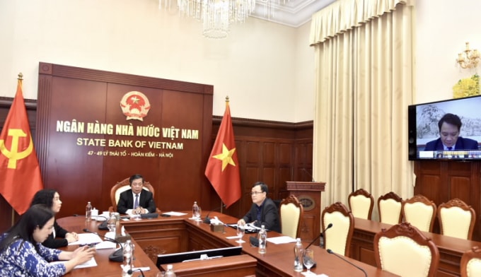 Ngân hàng Nhà nước tham gia cuộc họp do Ngân hàng Thanh toán Quốc tế (BIS) tổ chức để bàn về tác động qua lại giữa chính sách tiền tệ và chính sách tài khóa trong bối cảnh dịch bệnh Covid-19 tạo ra những cú sốc nghiêm trọng tới kinh tế toàn cầu và từng quốc gia.