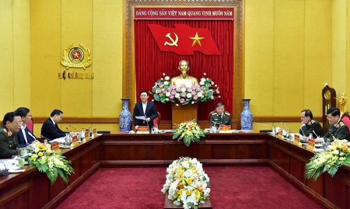 Quang cảnh buổi làm việc.