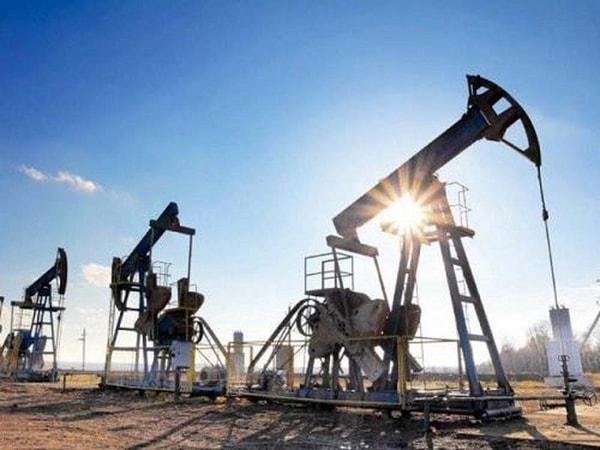Nhiều dự báo cho rằng OPEC+ sẽ nâng sản lượng dầu thô khai thác trong tuần tới