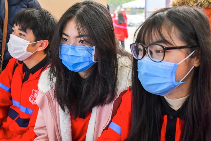 Hiện có nhiều bạn sinh viên đăng ký tham gia thử nghiệm lâm sàng vắc xin COVIVAC (ảnh TL).