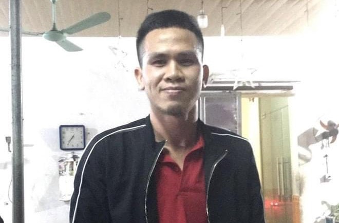 Anh Nguyễn Ngọc Mạnh cứu bé gái khỏi tai nạn.