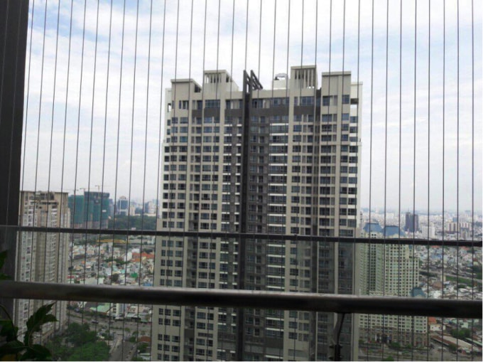 Sau vụ bé gái thoát chết rơi từ tầng 12A: Dịch vụ lắp đặt lưới an toàn “cháy hàng”