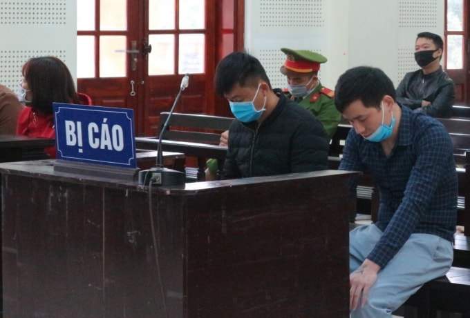 2 bị cáo Dương Văn Mạnh và Mã Đình Thực tại phiên tòa