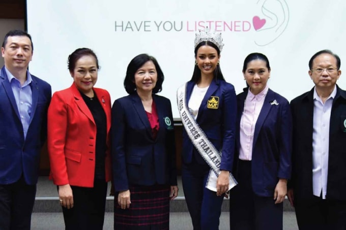 Amanda Obdam khi được bổ nhiệm làm đại sứ. Ảnh: Bangkok Post.