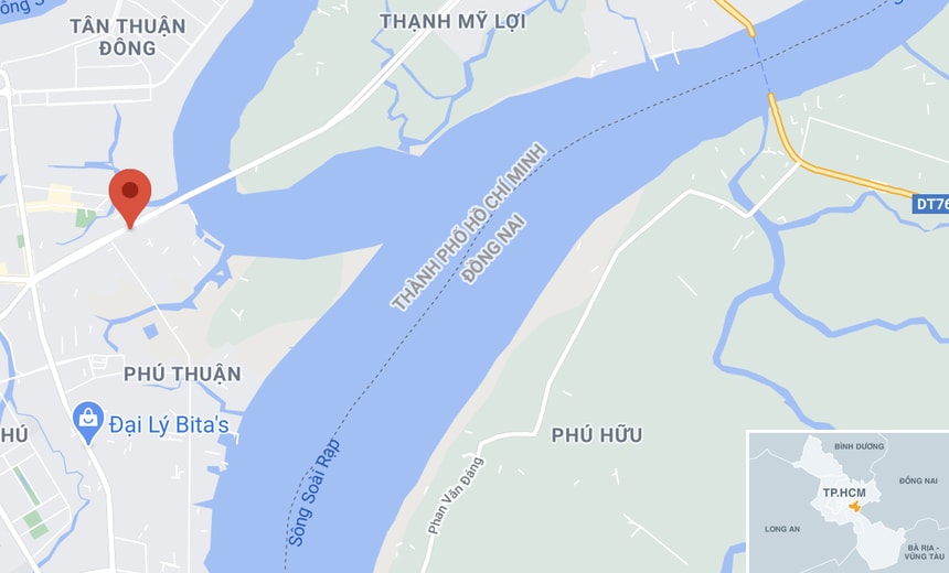 Tai nạn xảy ra bên cầu Phú Mỹ, quận 7. Ảnh: Google Maps.