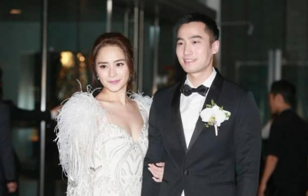 Chung Hân Đồng dù đã kết hôn nhưng cũng đổ vỡ không lâu sau đó.