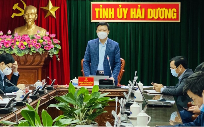 Bí thư Tỉnh uỷ Hải Dương Phạm Xuân Thăng chỉ đạo tại một hội nghị thực hiện phòng chống dịch COVID-19.