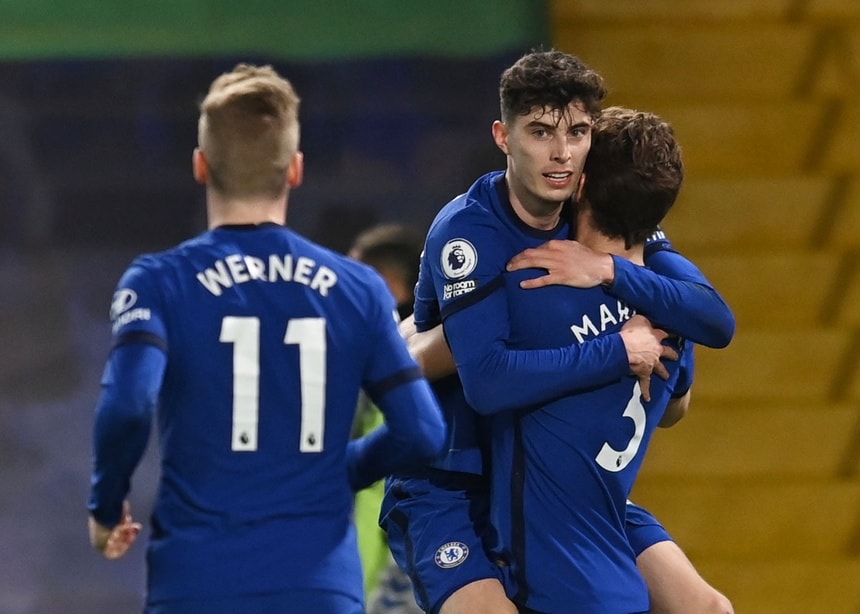 Havertz (giữa) với cú dứt điểm cận kề đã mang về bàn mở tỷ số cho Chelsea. Ảnh: Reuters