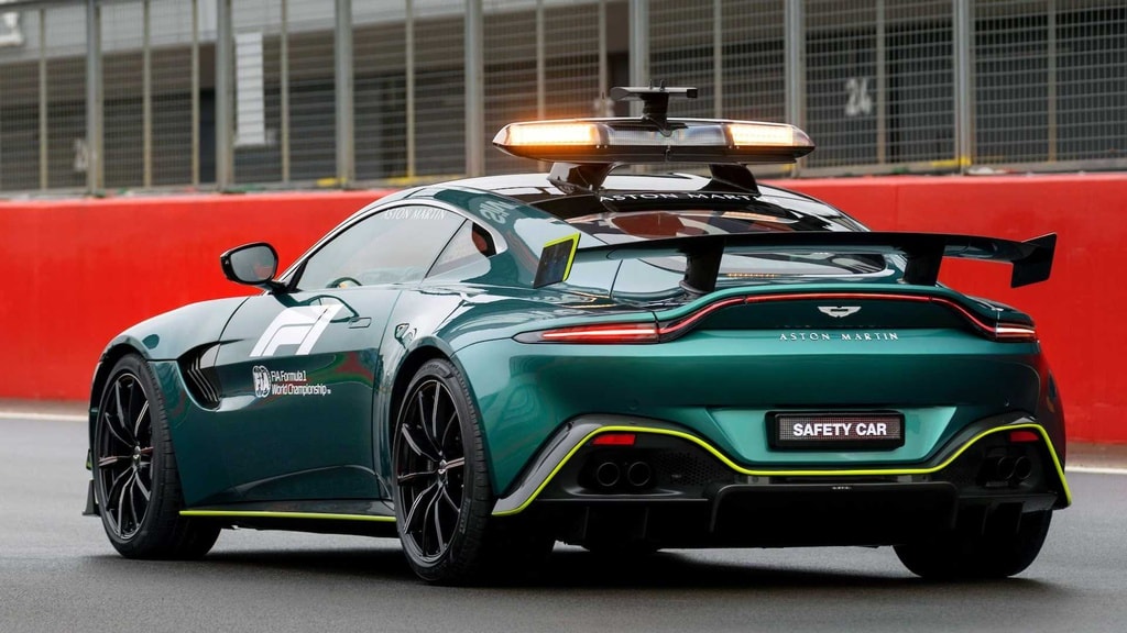 Aston Martin làm xe an toàn và y tế cho đường đua F1. Ảnh: Aston Martin
