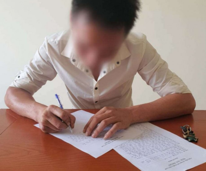 Lê Phi H. tại cơ quan Công an.